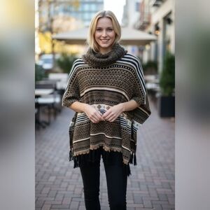 Calstyle Cozy Knit Poncho Sweater with Fringe Southwestern Cowl Neclk NWT